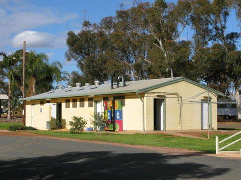 Lake View Caravan Park - Accommodation 4U 3