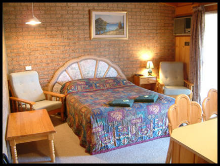 Lightning Ridge Outback Resort & Caravan Park - Accommodation 4U 2
