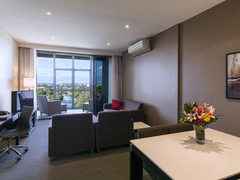 Meriton Serviced Apartments Parramatta - Accommodation 4U 2