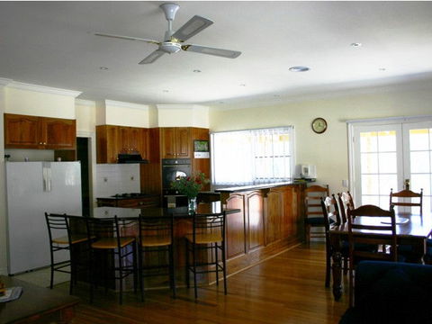 Murrindindi Executive Retreat - Accommodation 4U 2