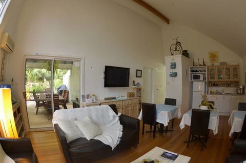 Nelson Bay Bed & Breakfast - Accommodation 4U 2