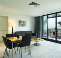 Oaks Horizons Adelaide - Accommodation 4U