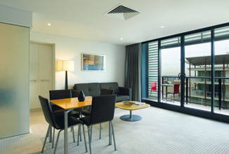 Oaks Horizons Adelaide - Accommodation 4U 0
