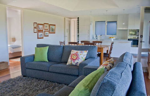 Orani Vineyard Guest House - Accommodation 4U 0