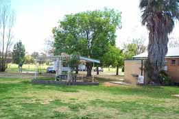 Poplars Caravan Park - Accommodation 4U 1