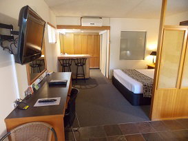 Quality Inn The Willows - Accommodation 4U 1