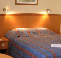 Reef Motor Inn - Accommodation 4U