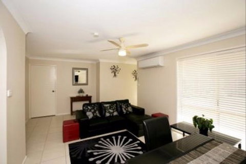 Central Wagga Apartments: Wynyard On Forsyth - Accommodation 4U 4