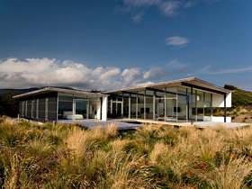 Cloudy Bay Beach House - Accommodation 4U 0