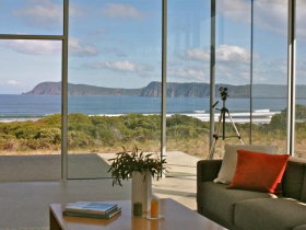 Cloudy Bay Beach House - Accommodation 4U 1