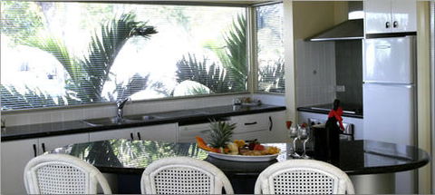 Rollingstone Beach Caravan Resort - Accommodation 4U 0