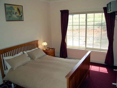 Rothesay Park - Accommodation 4U 1