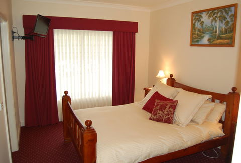 Rothesay Park - Accommodation 4U 3