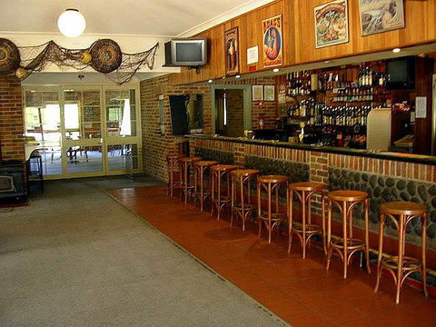Southport Hotel & Caravan Park - Accommodation 4U 1