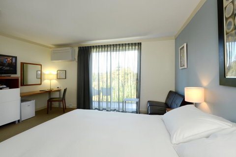 Sullivans Hotel - Accommodation 4U 6