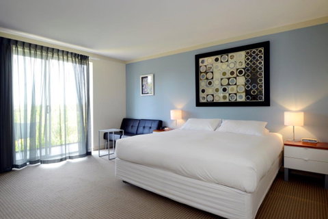 Sullivans Hotel - Accommodation 4U 8