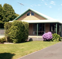 The Black Dolphin - Accommodation 4U