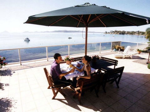 The Mitchells Waterfront Bed & Breakfast - Accommodation 4U 2