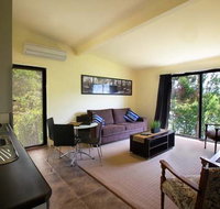 The Shingles Riverside Cottages - Accommodation 4U