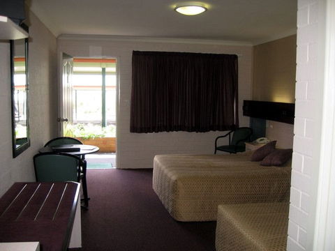 The Vines Motel & Cottages - Accommodation 4U 2
