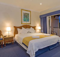 Tinaroo Lake Resort - Holiday Apartments - Accommodation 4U