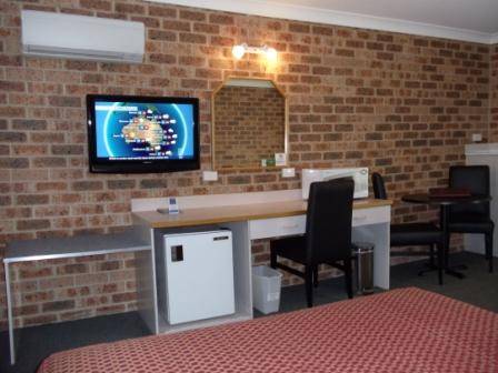 Town & Country Motor Inn Tamworth - Accommodation 4U 3