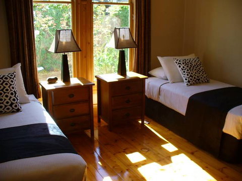 TRC House - Accommodation 4U 0