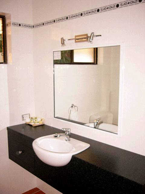 Victoria Lodge Motor Inn & Serviced Apartments - Accommodation 4U 4