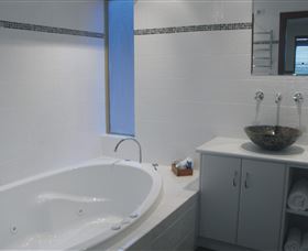 Karma Chalets And Karisma Spa - Accommodation 4U 2