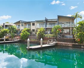 Bay View Luxury Waterfront Villa - Accommodation 4U 0