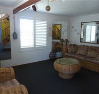 Sails Beach House Apartment Pottsville - Accommodation 4U