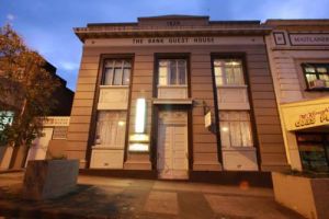 The Bank Guesthouse - Accommodation 4U 10