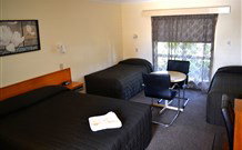 All Settlers Motor Inn - Accommodation 4U 1