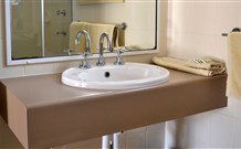 All Settlers Motor Inn - Accommodation 4U 3