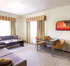 Governor Macquarie Motor Inn - Bathurst - Accommodation 4U