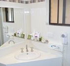 Hilltops Retreat Motor Inn - Young - Accommodation 4U