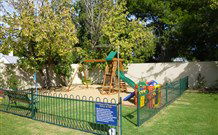 Nicholas Royal Motel - Hay - Accommodation 4U 2