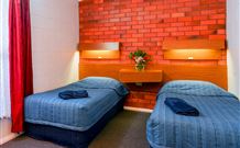 Rest Point Motor Inn And Hereford Steakhouse - Glen Innes - Accommodation 4U 6