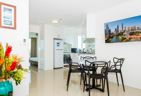 The Emerald Surfers Paradise - Accommodation 4U 5