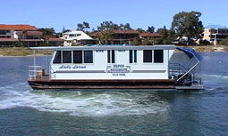 Dolphin Houseboat Holidays - Accommodation 4U 0