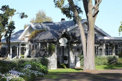 Holmwood Guest House - Accommodation 4U 0