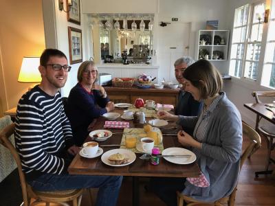 Holmwood Guest House - Accommodation 4U 1