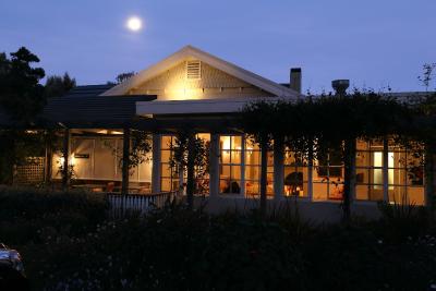 Holmwood Guest House - Accommodation 4U 8
