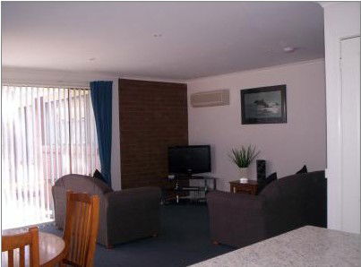 Anchor Bell Holiday Apartments - Accommodation 4U 1