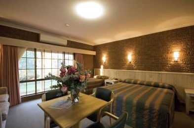 Howlong Country Golf Club Motel - Accommodation 4U 1