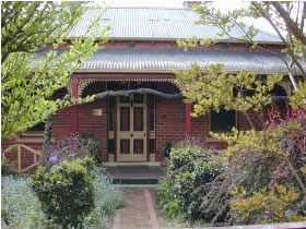 FINCHES OF BEECHWORTH - Accommodation 4U 0