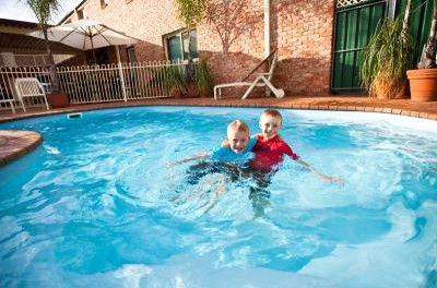 Endeavour Court Motor Inn - Accommodation 4U 3