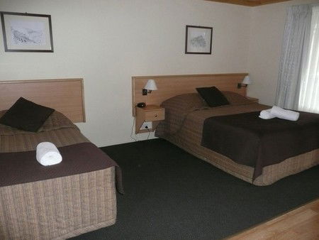 Black Gold Country Cabins - Accommodation 4U 0
