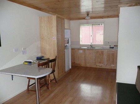 Black Gold Country Cabins - Accommodation 4U 1