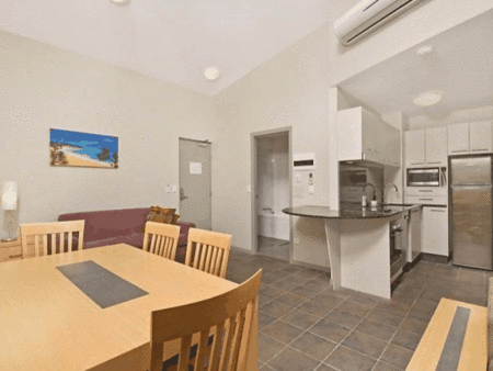 Lennox Point Holiday Apartments - Accommodation 4U 3